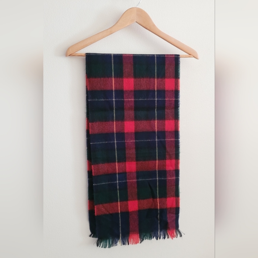 Vtg Cashmere Finish Acrylic Tartan Scarf, Classic Red Plaid.